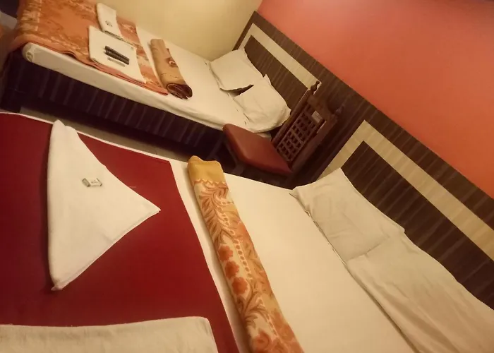 Hotel Sangeeth Lodging Mysore